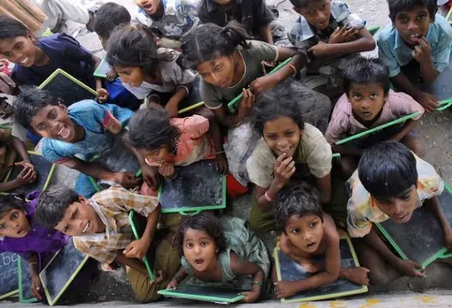 100 Children, 100 Dreams – Support Their Education